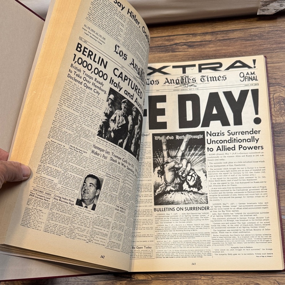 Front Page Los Angeles Times Book - Picture 3 of 6
